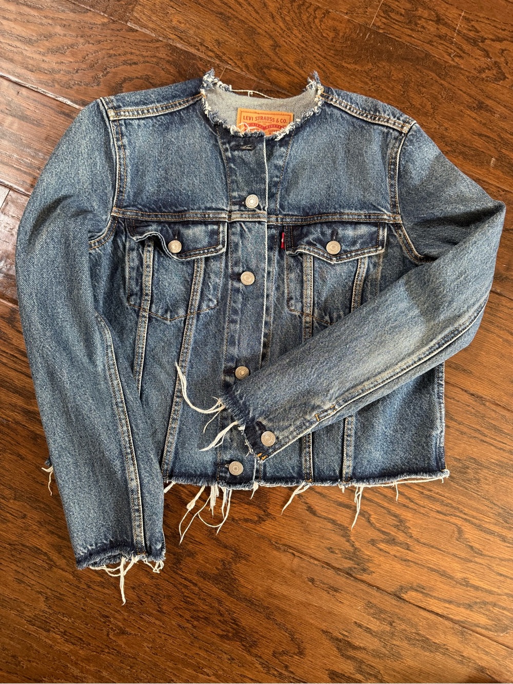 Levi's Dark Blue Cropped Raw-Hem Denim Jacket